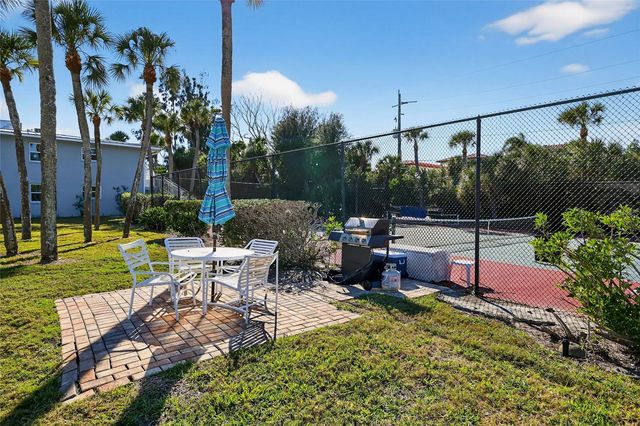 600 MANATEE AVENUE 210, Holmes Beach, FL 34217