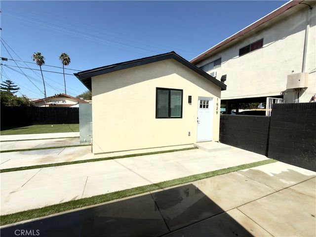 1629 W 80th St, Los Angeles, CA 90047