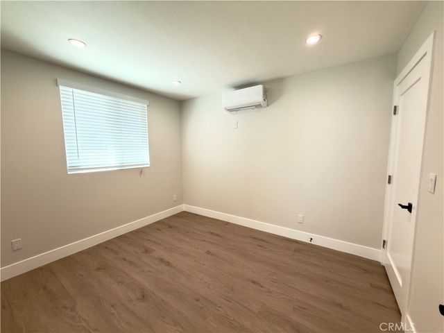 1629 W 80th St, Los Angeles, CA 90047