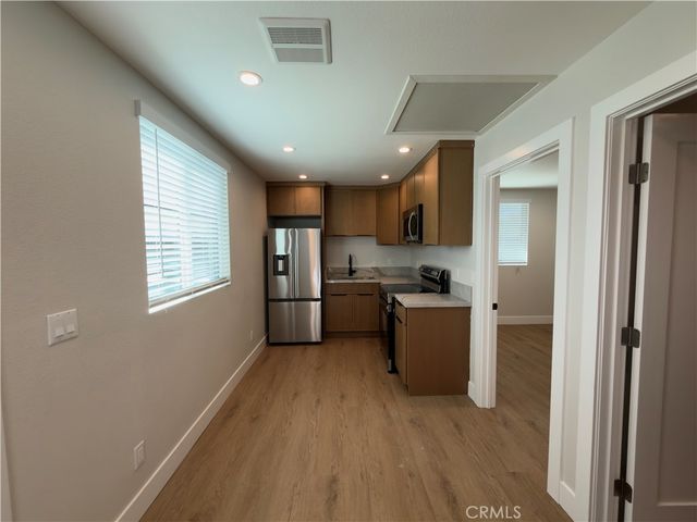 1629 W 80th St, Los Angeles, CA 90047
