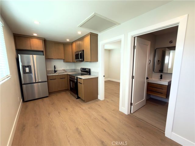 1629 W 80th St, Los Angeles, CA 90047