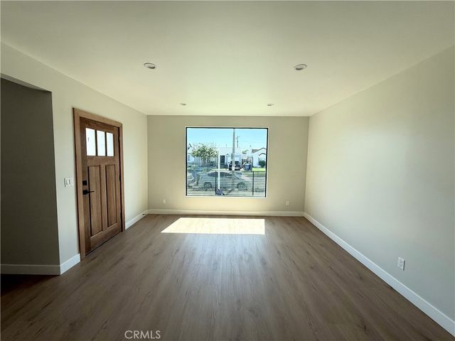 1629 W 80th St, Los Angeles, CA 90047