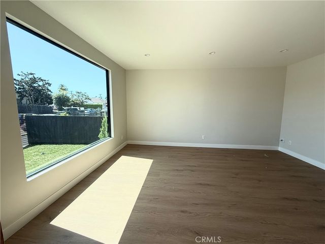 1629 W 80th St, Los Angeles, CA 90047