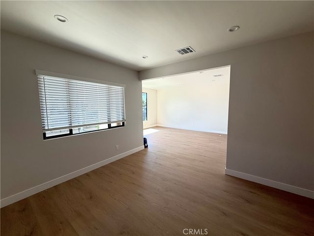 1629 W 80th St, Los Angeles, CA 90047