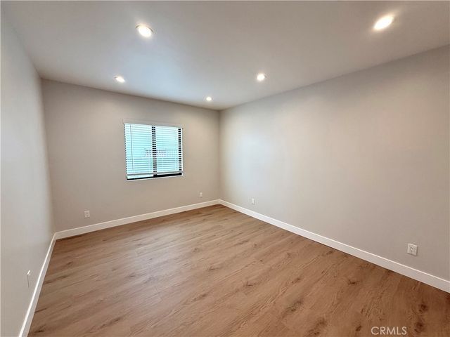 1629 W 80th St, Los Angeles, CA 90047