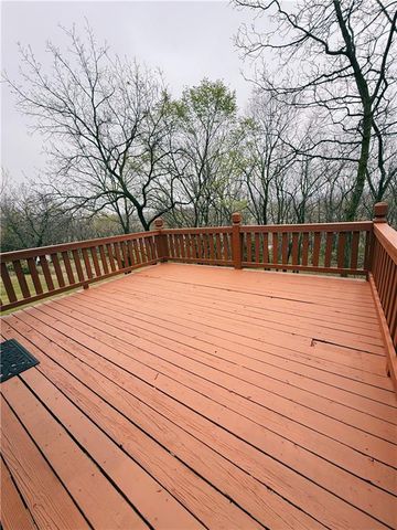 521 S Minter Road, Grain Valley, MO 64029