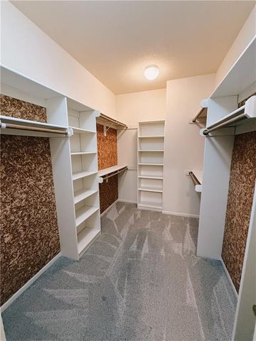 521 S Minter Road, Grain Valley, MO 64029