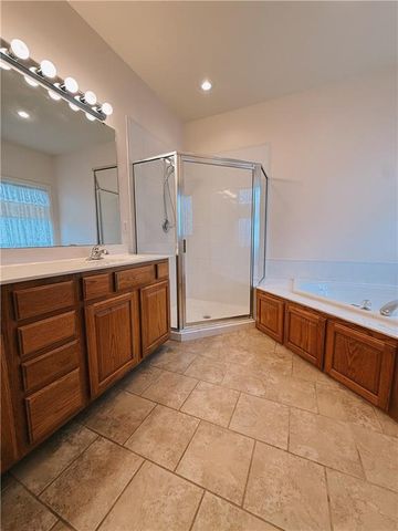 521 S Minter Road, Grain Valley, MO 64029