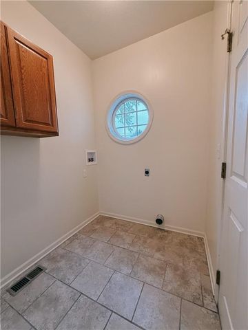 521 S Minter Road, Grain Valley, MO 64029