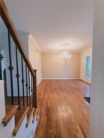 521 S Minter Road, Grain Valley, MO 64029
