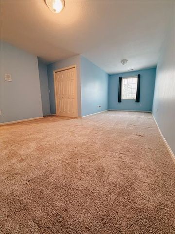521 S Minter Road, Grain Valley, MO 64029
