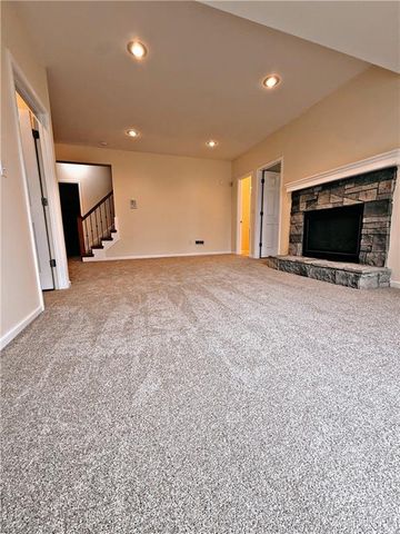 521 S Minter Road, Grain Valley, MO 64029