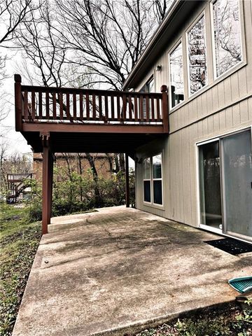 521 S Minter Road, Grain Valley, MO 64029