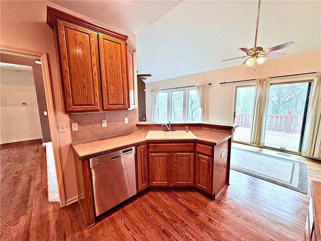 521 S Minter Road, Grain Valley, MO 64029
