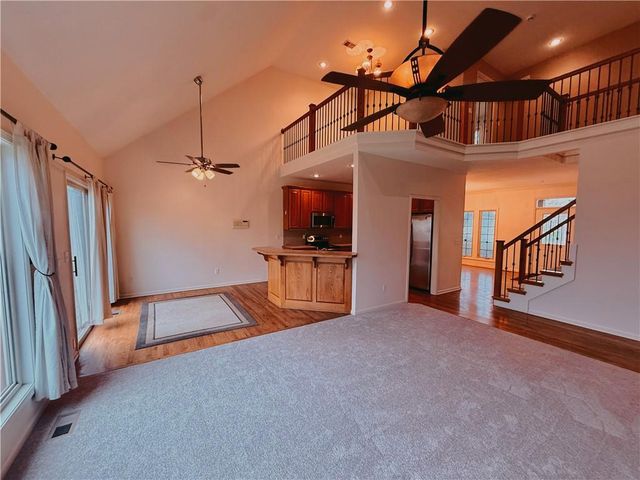521 S Minter Road, Grain Valley, MO 64029