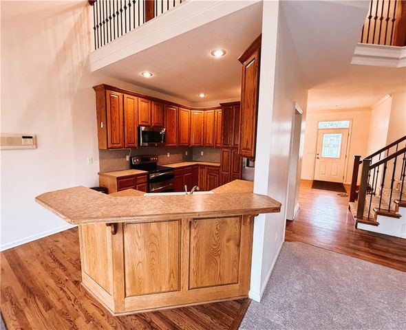 521 S Minter Road, Grain Valley, MO 64029