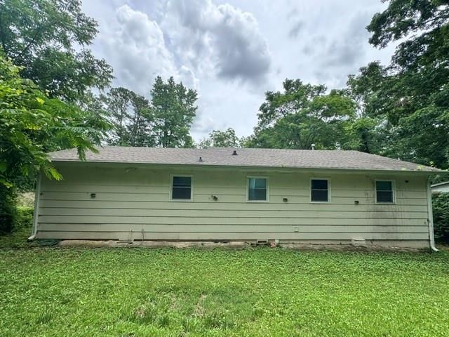 5552 Lakeside Drive, Union City, GA 30291