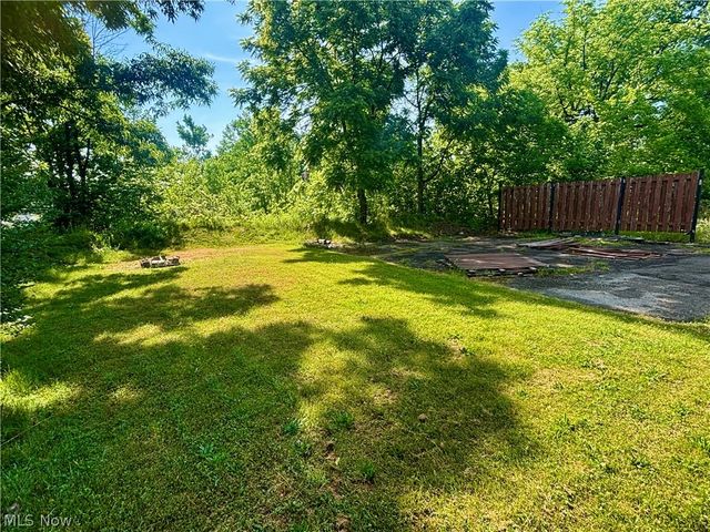 565 S Meridian Road, Youngstown, OH 44509