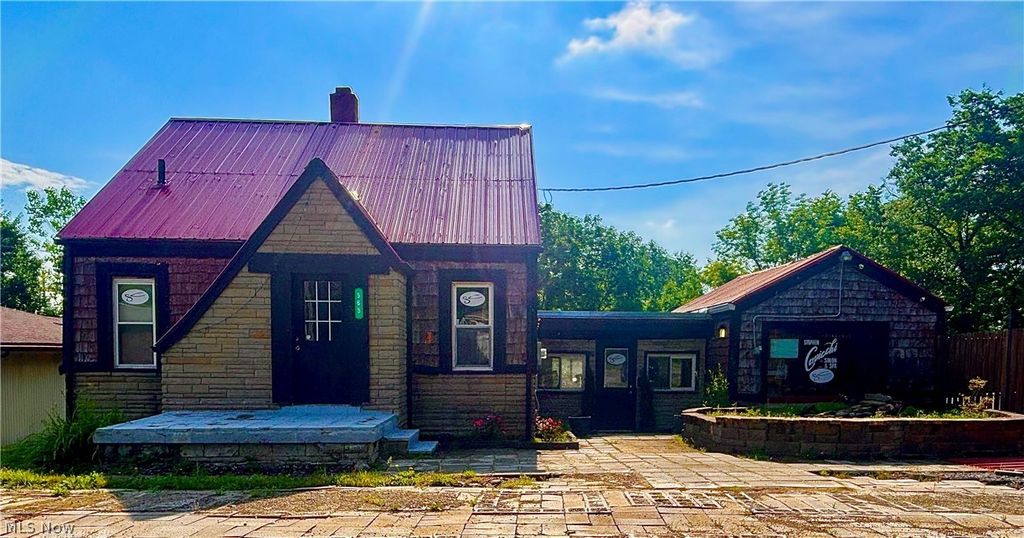 565 S Meridian Road, Youngstown, OH 44509