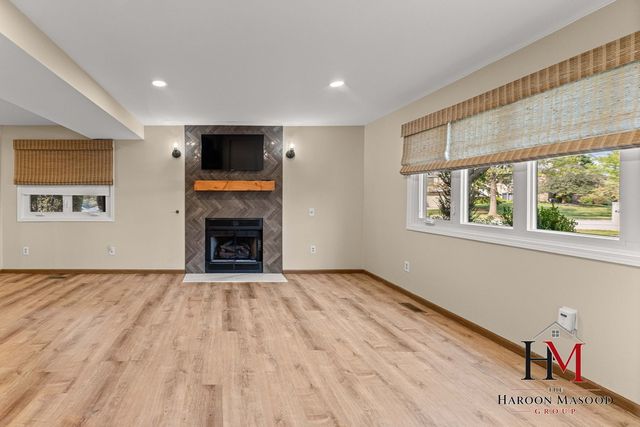9241 Windsor Parkway, Tinley Park, IL 60487