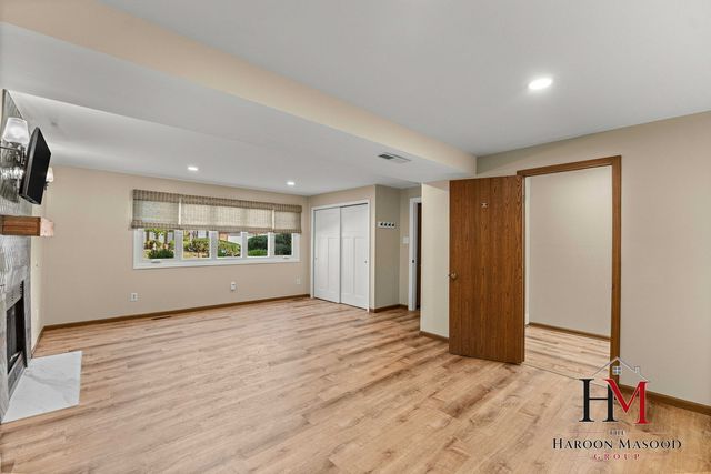 9241 Windsor Parkway, Tinley Park, IL 60487