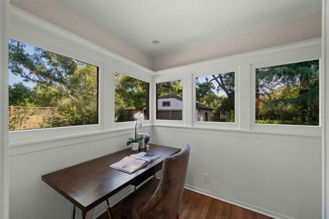 1677 Mariposa Avenue, Palo Alto, CA 94306