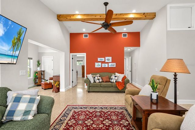 4223 NARVAREZ WAY S, St Petersburg, FL 33712
