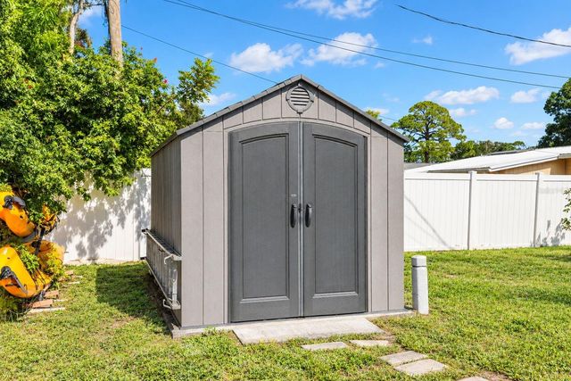4223 NARVAREZ WAY S, St Petersburg, FL 33712