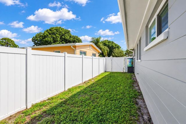 4223 NARVAREZ WAY S, St Petersburg, FL 33712