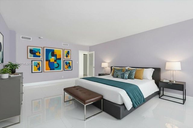 100 Lincoln Road 747, Miami Beach, FL 33139