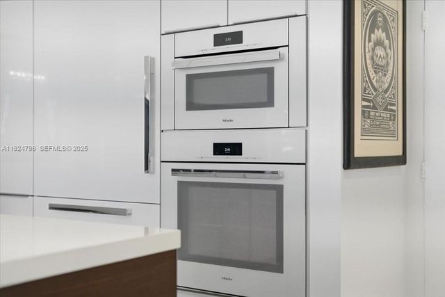 100 Lincoln Road 747, Miami Beach, FL 33139