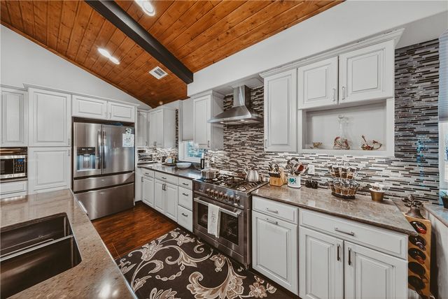 8030 La Croix Road, Decatur, AR 72722