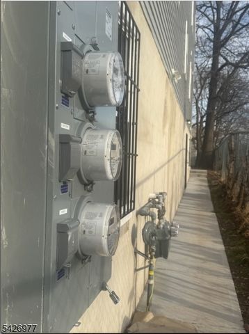 474 S 15th Street, Newark City, NJ 07103