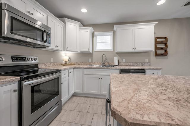 2020 Thorntree Lane, Lawrenceburg, KY 40342