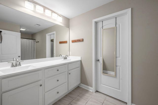 2020 Thorntree Lane, Lawrenceburg, KY 40342