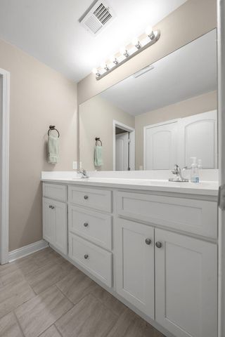 2020 Thorntree Lane, Lawrenceburg, KY 40342