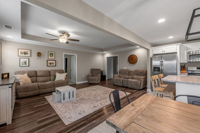 2020 Thorntree Lane, Lawrenceburg, KY 40342