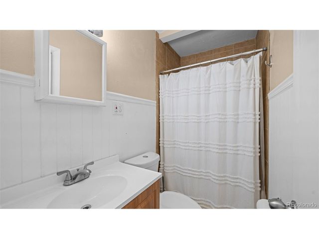 1001 Parkview Blvd, Colorado Springs, CO 80905