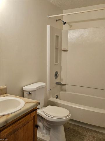 1337 Vanasse CT, Hampton, VA 23666