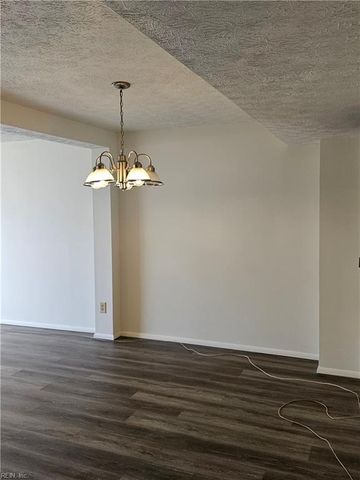 1337 Vanasse CT, Hampton, VA 23666