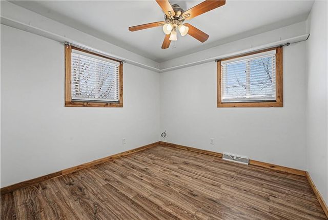 305 Maple Terrace, Wellsville, KS 66092
