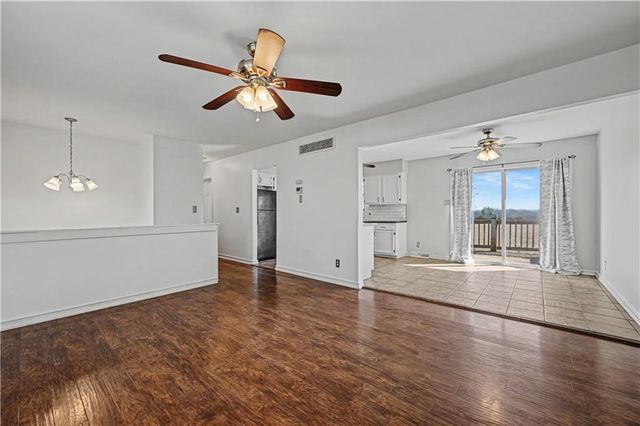 305 Maple Terrace, Wellsville, KS 66092