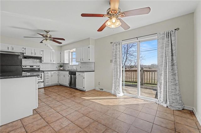 305 Maple Terrace, Wellsville, KS 66092