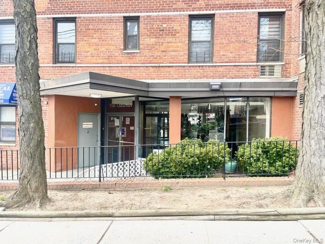 8746 Chelsea Street 3J, Jamaica Estates, NY 11432