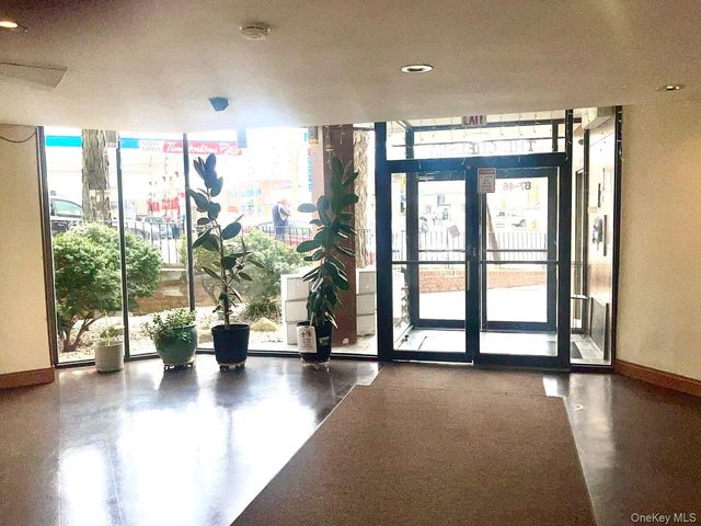 8746 Chelsea Street 3J, Jamaica Estates, NY 11432