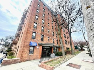 8746 Chelsea Street 3J, Jamaica Estates, NY 11432