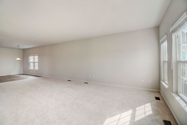 702 Station Boulevard, Elburn, IL 60119