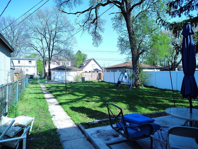 14337 PARNELL Avenue, Harvey, IL 60426