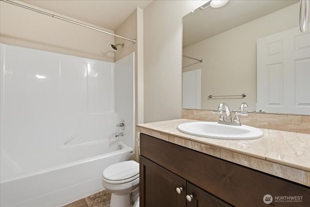 1425 NE 83rd Drive, Vancouver, WA 98665