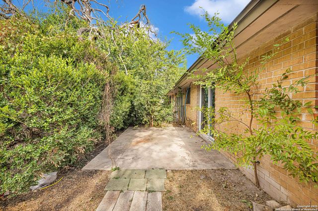 6012 Evers, Leon Valley, TX 78238